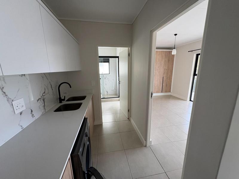To Let 1 Bedroom Property for Rent in Richwood Western Cape
